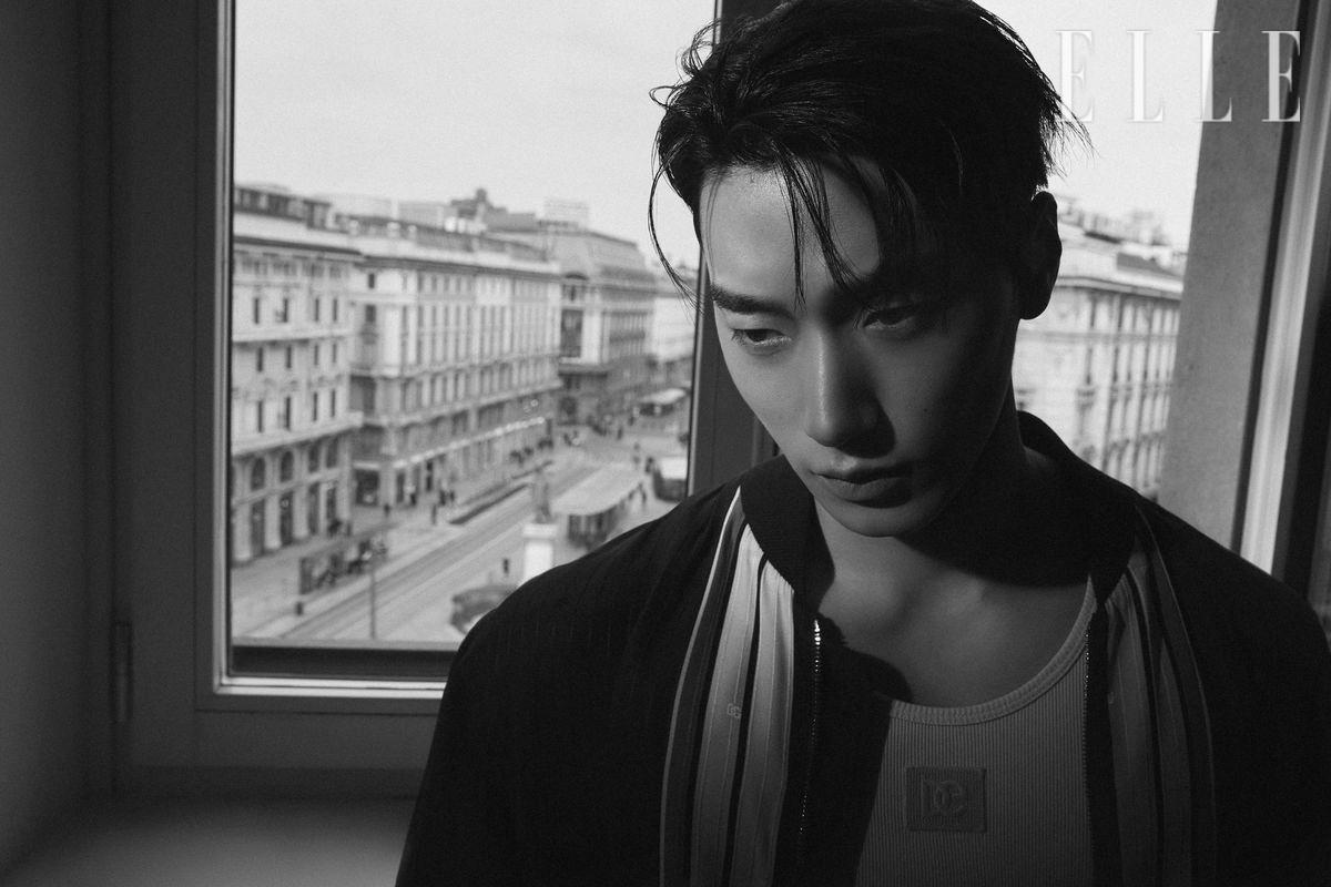 이미지 캡션 영역