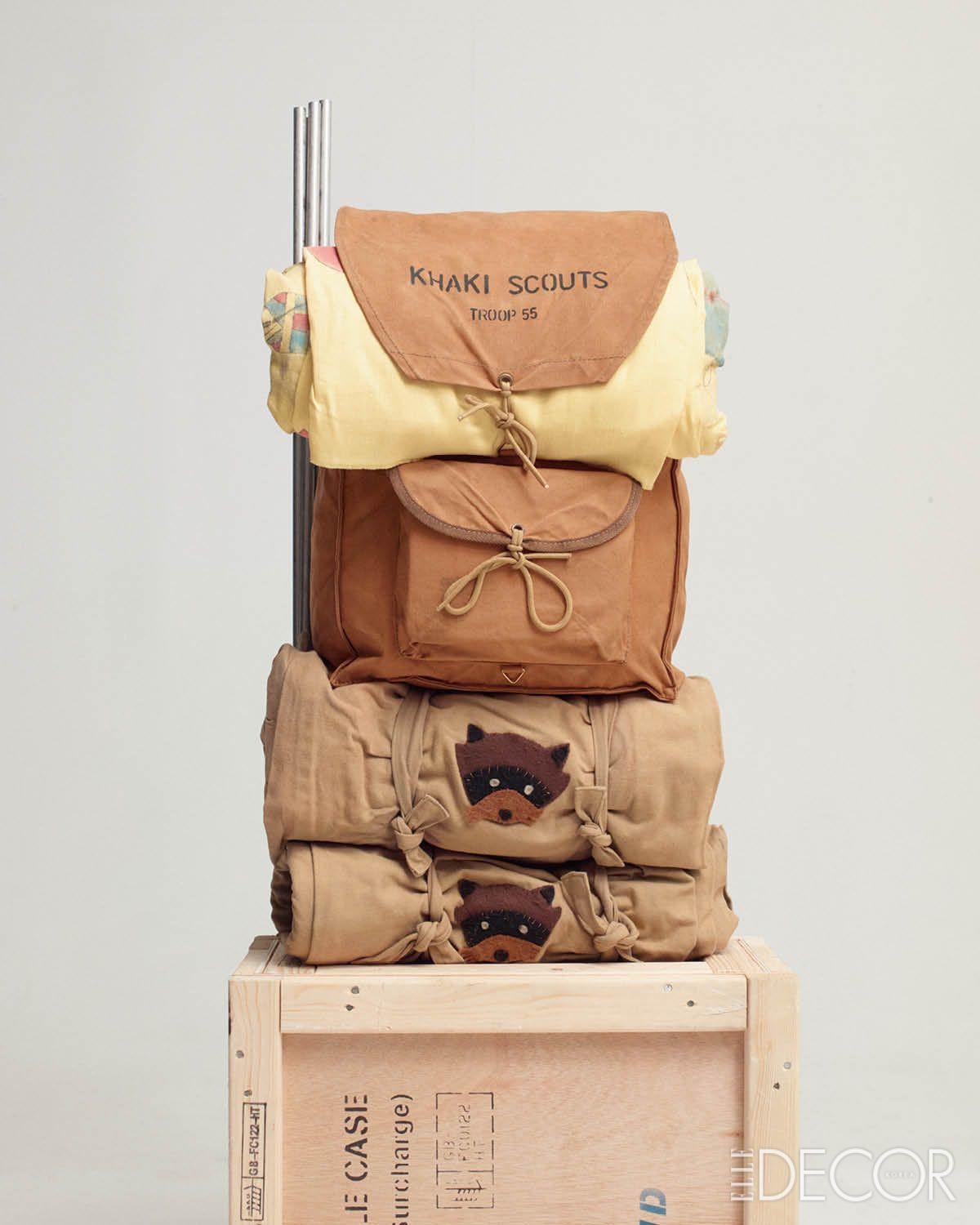 <문라이즈 킹덤 Moonrise Kingdom> 속 샘 샤쿠스키의 스카우트 키트. 