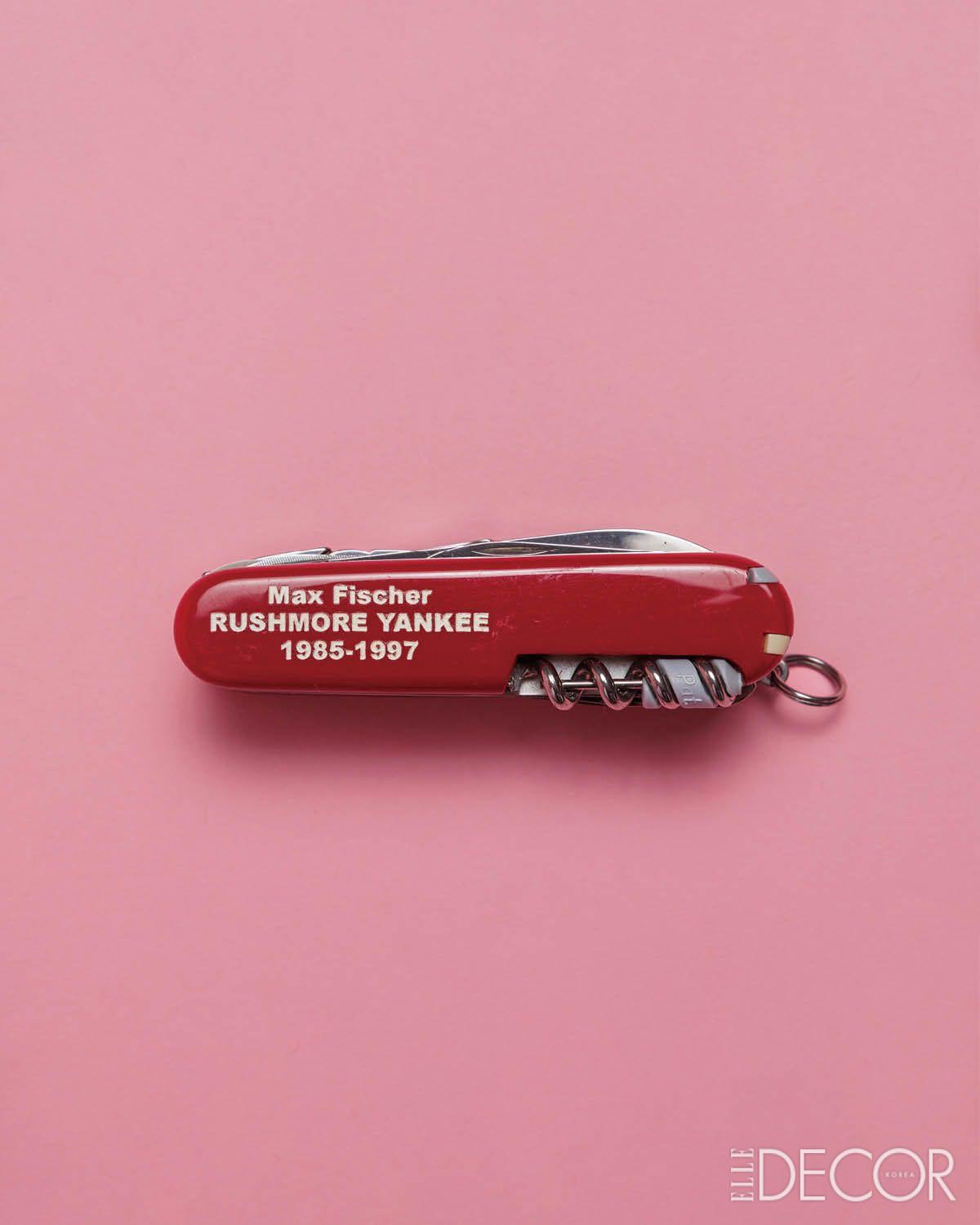 <맥스군 사랑에 빠지다 Rushmore>에 등장하는 맥스 피셔의 스위스 아미 나이프. 