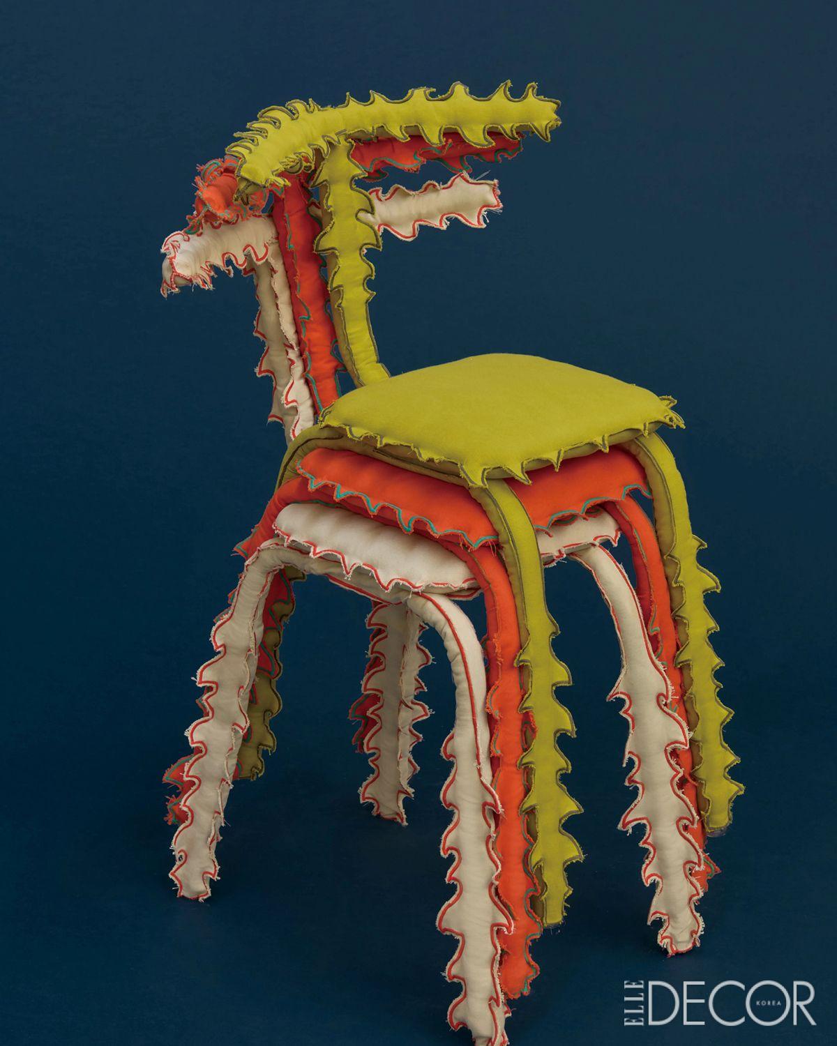 스페인 크리에이티브 듀오 에스토(Esto)의 ‘디스가이스 시리즈 00(Disguise Series 00)’ 체어.