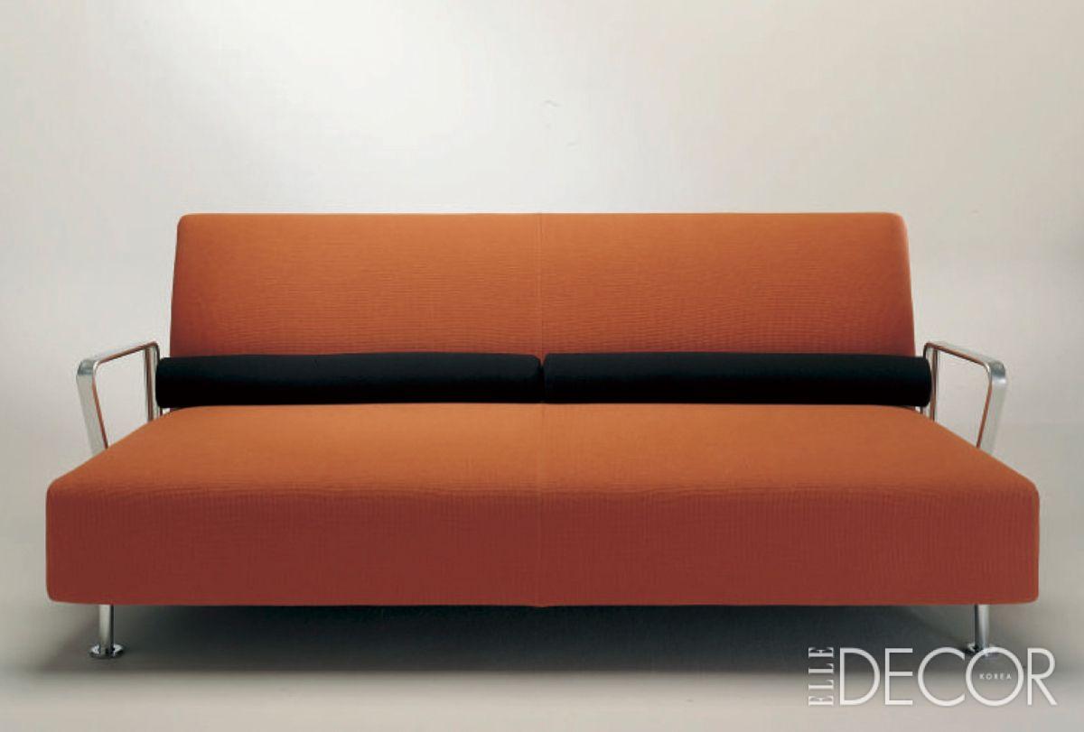 좌석 수와 팔걸이 유무, 소재 등 다양한 변형이 가능한 1996년 데 파도바 소파 ‘바리안테스(Variantes)’. 