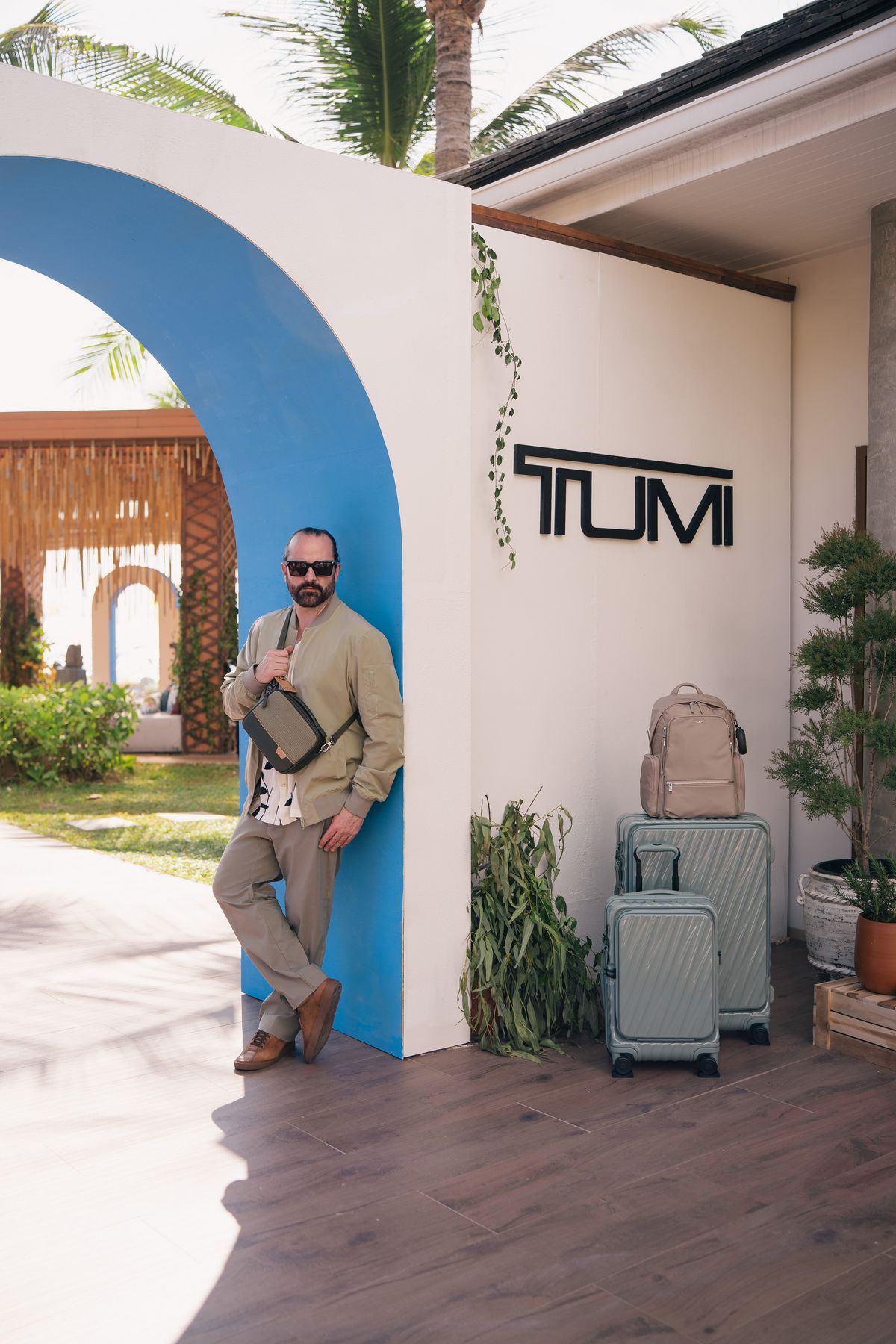 투미 크리에이티브 디렉터 빅터 산즈