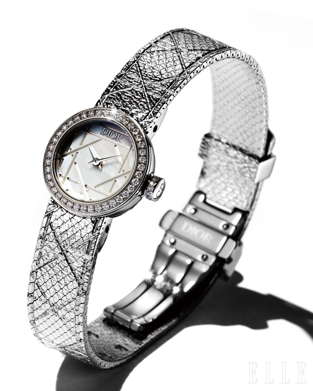 다이아몬드를 세팅한 까나쥬 패턴의 화이트골드 라 디 마이 디올 타임피스는 가격 미정, Dior Timepiece. 