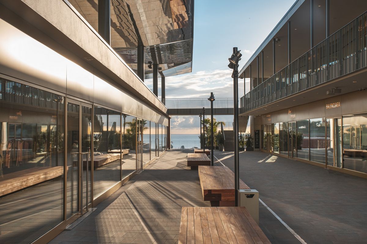 이탈리아 더 몰 산레모(The Mall Sanremo) 외관의 모습.