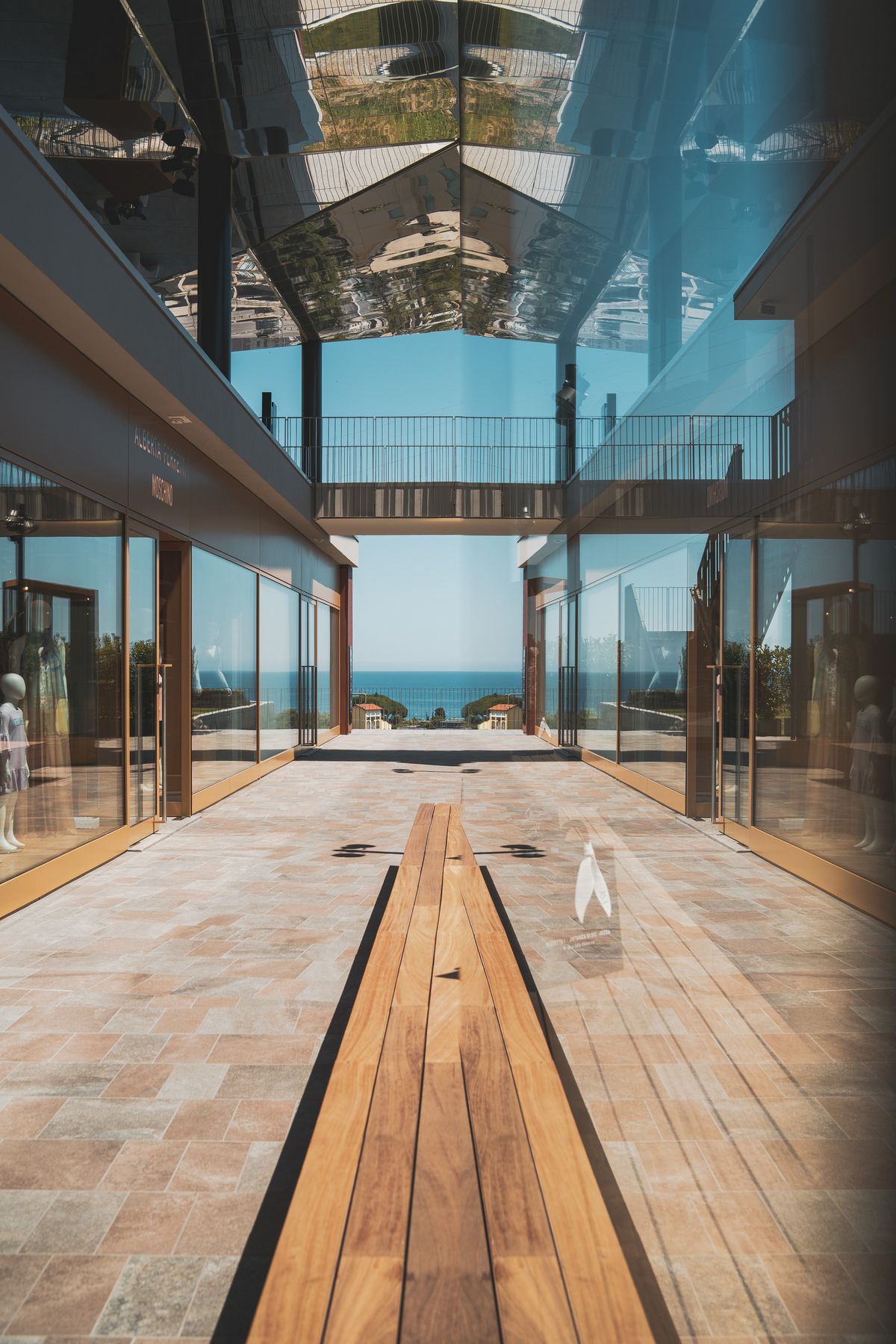 이탈리아 더 몰 산레모(The Mall Sanremo) 외관의 모습.