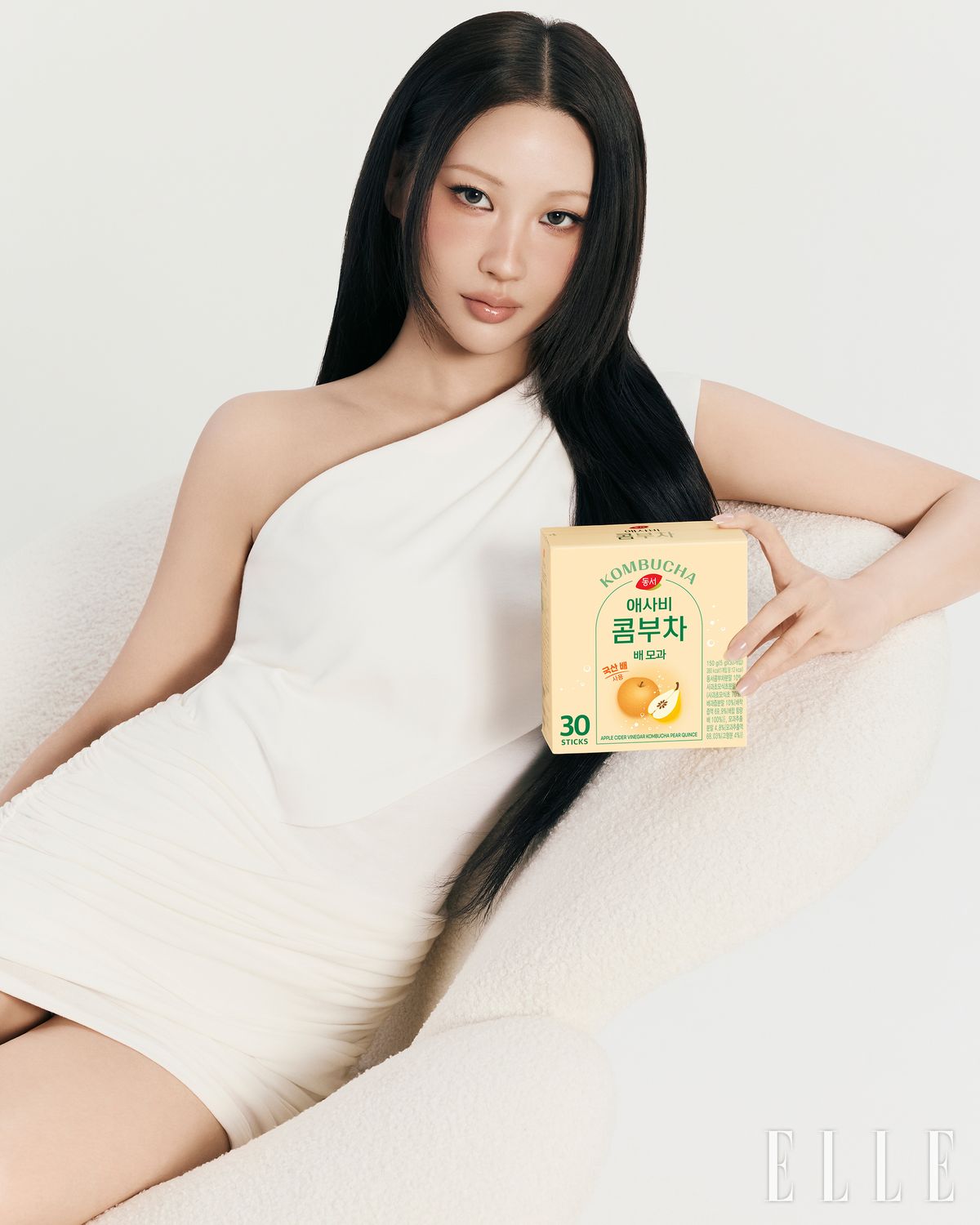 풍부한 과즙의 국산 배와 향긋한 모과를 블렌딩해 시원하고 맑은 단맛을 완성한 동서 애사비 콤부차 배 모과, Dongsuh Aesabi Kombucha.