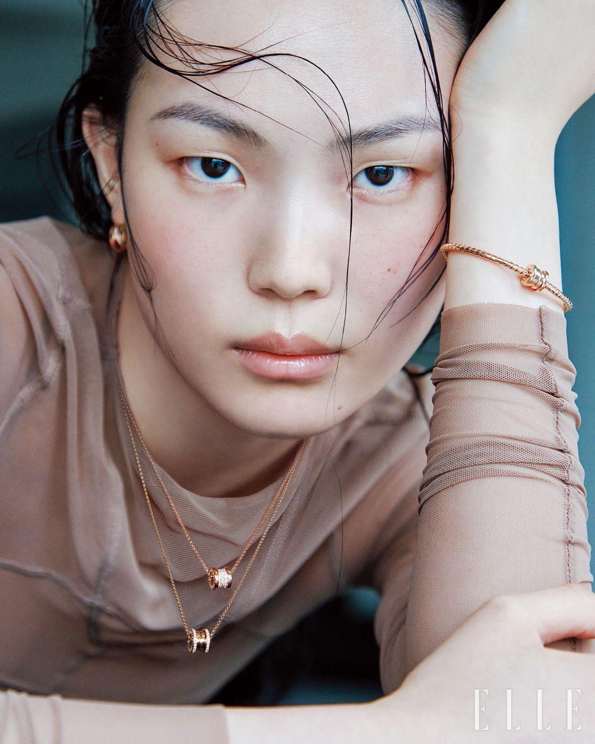 톱은 Rick Owens.