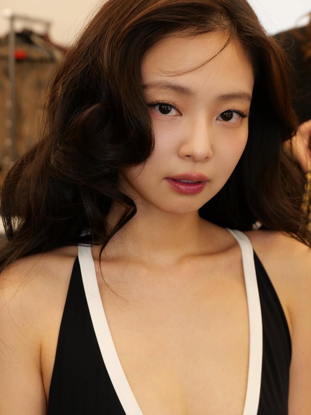 @jennierubyjane