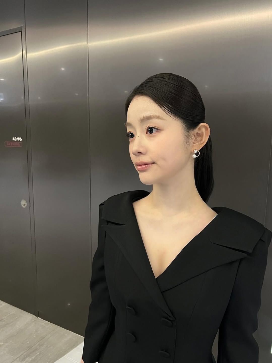 <멋진 신세계> 비하인드컷 공개한 채서안 