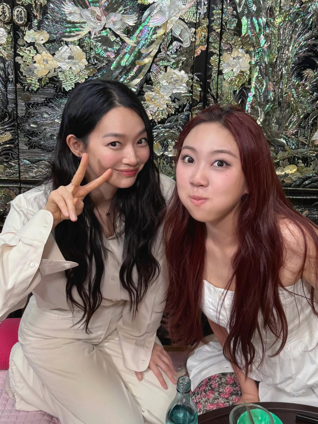 신민아가 공개한 <차린 건 쥐뿔도 없지만> 비하인드컷