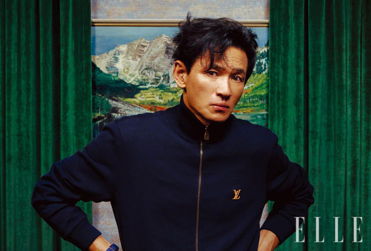 스웨이드 워크웨어 재킷은 모두 Louis Vuitton.