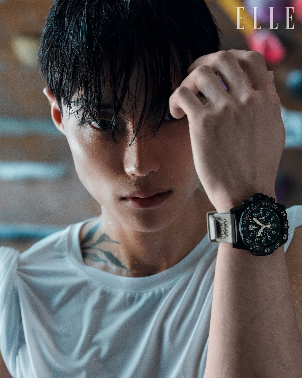 네이비 실 크로노그래프 워치는 가격미정, Luminox.