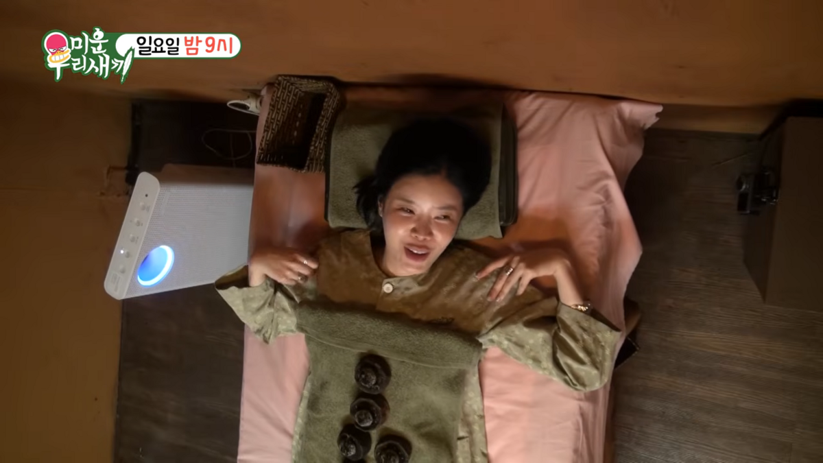 쑥뜸 체험하는 린 