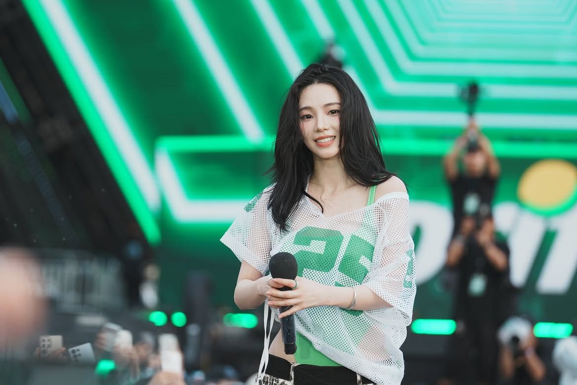 워터밤 무대 오른 카리나 