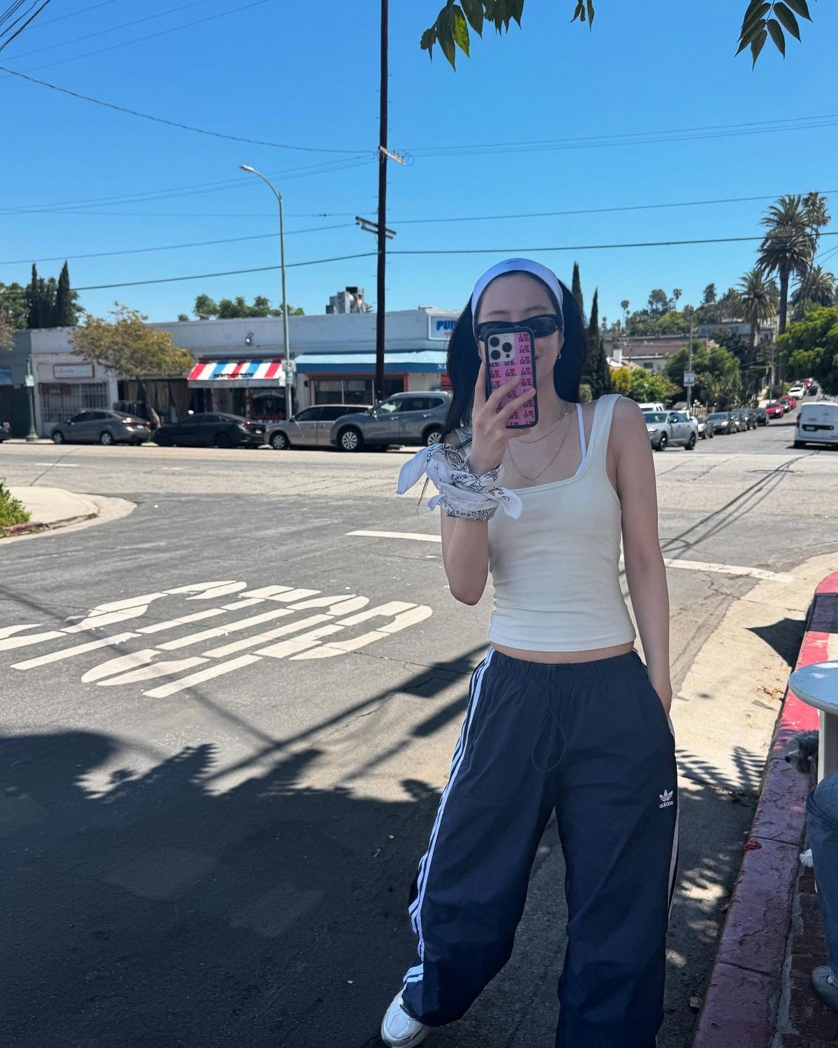 @marcellasne_ 