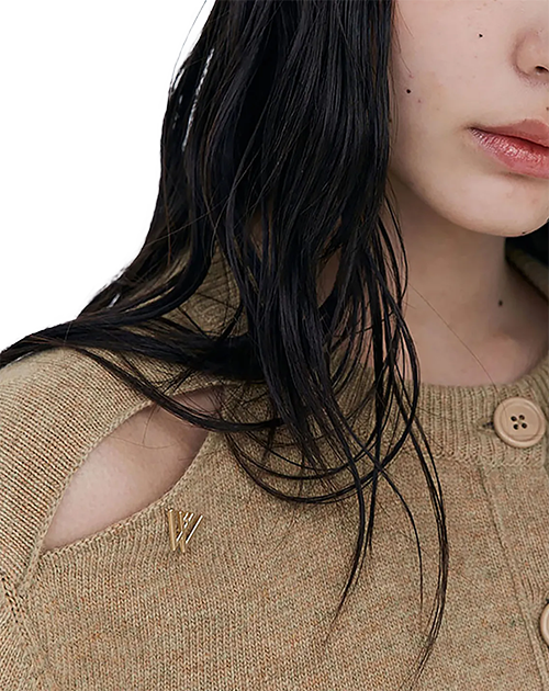 W-Logo Brooch Gold