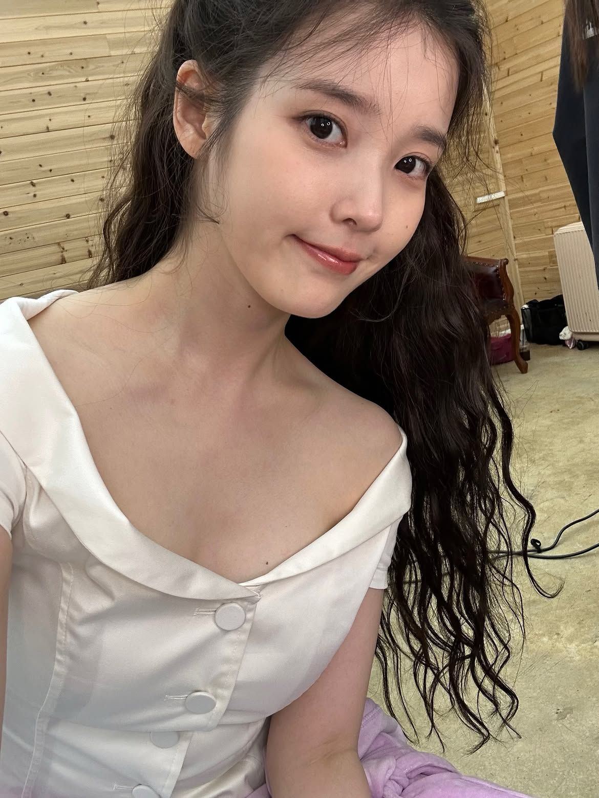 오는 10일 신곡 발매 예고한 아이유 