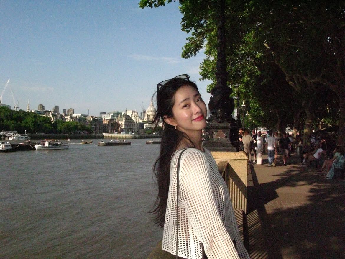 한은서 