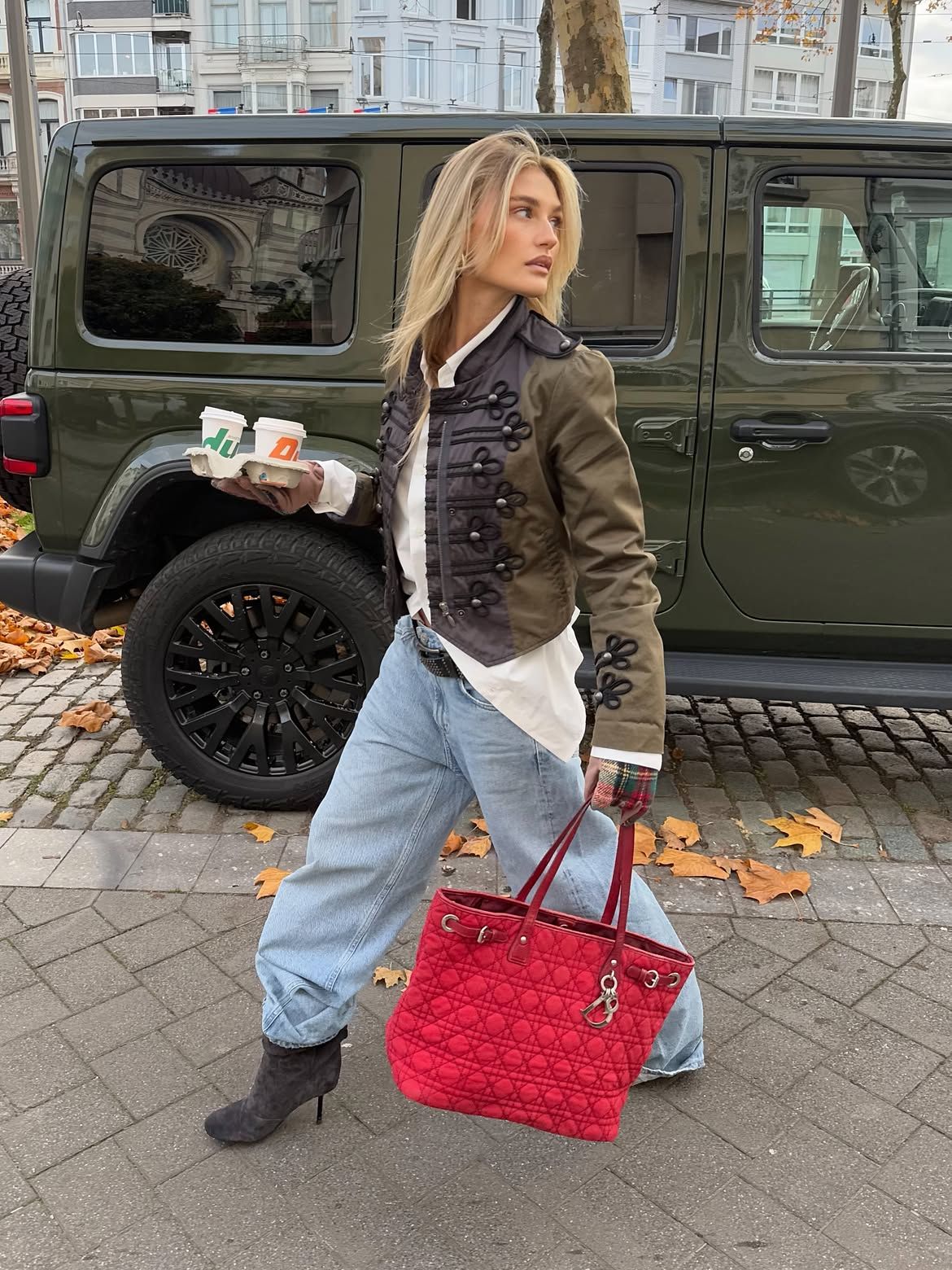 @tessavmontfoort