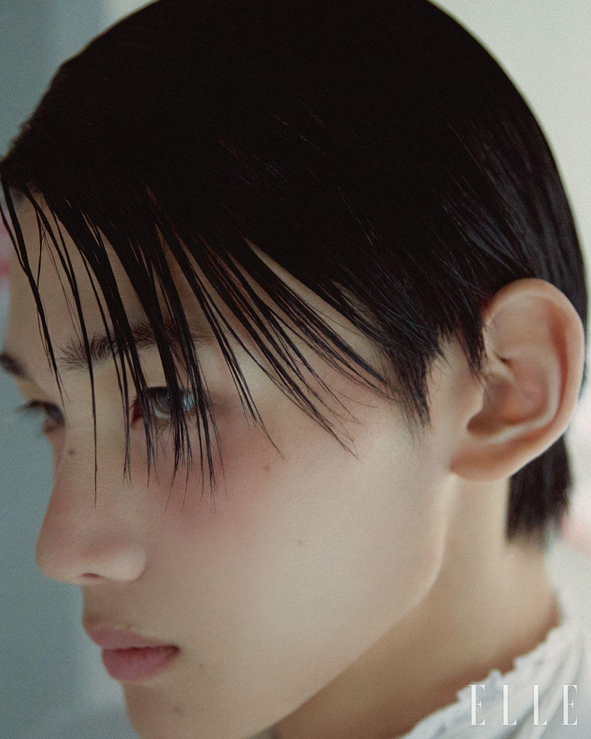 셔츠는 Ann Demeulemeester by 10 Adekuver.