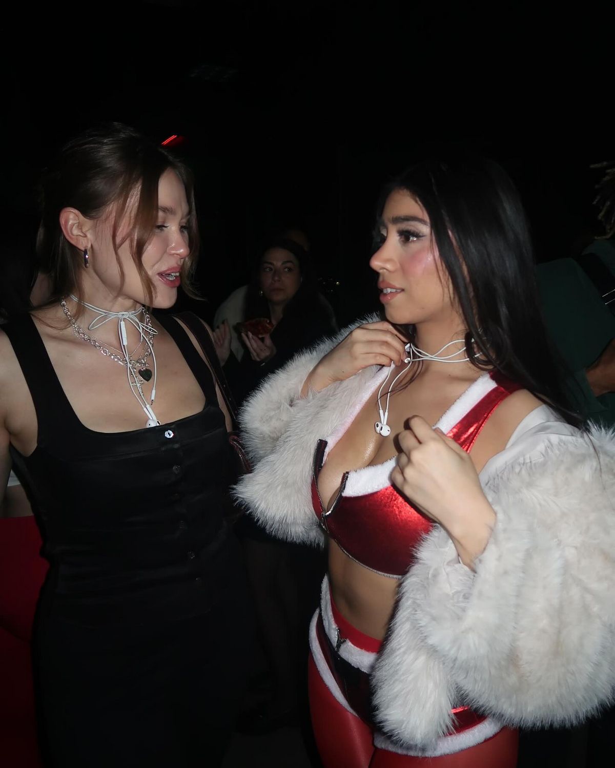 @waifuviolet