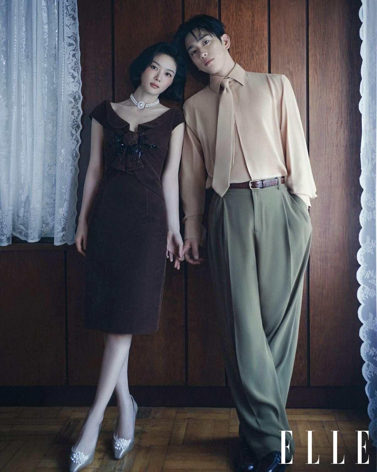 김유정이 입은 드레스는 Mark Gong. 네크리스는 Self-Portrait. 슈즈는 Jimmy Choo. 박진영이 입은 셔츠와 벨트는 모두 스타일리스트 소장품. 팬츠는 Recto. 슈즈는 Marni.