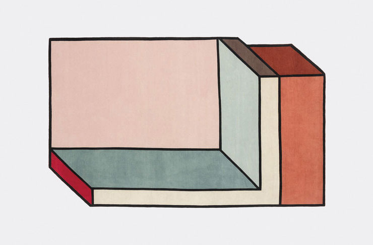 기하학적이고 컬러감이 넘쳐 공간에 활력을 더하는 러그는 1천5백만원대, CC Tapis by Boe.