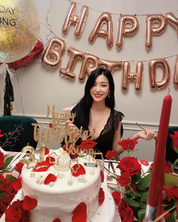 @tiffanyyoungofficial