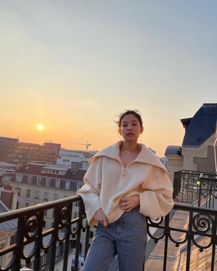 @jennierubyjane