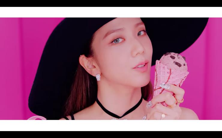 BLACKPINK - 'Ice Cream (with Selena Gomez)' M/V