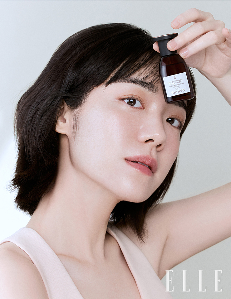 춘분 복사나무꽃 글로우 리바이탈라이징 앰플은 Shihyo.