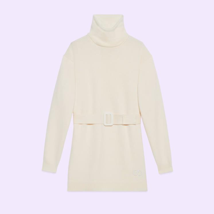 양모 70%, 캐시미어 30%로 보온성과 가벼움을 살린 스웨터는 260만 원, Gucci.