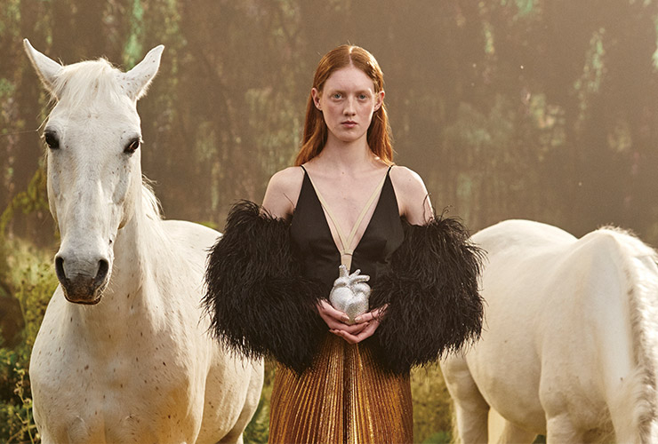 크리스티 경매에 부쳐진 구찌의 패션 필름.