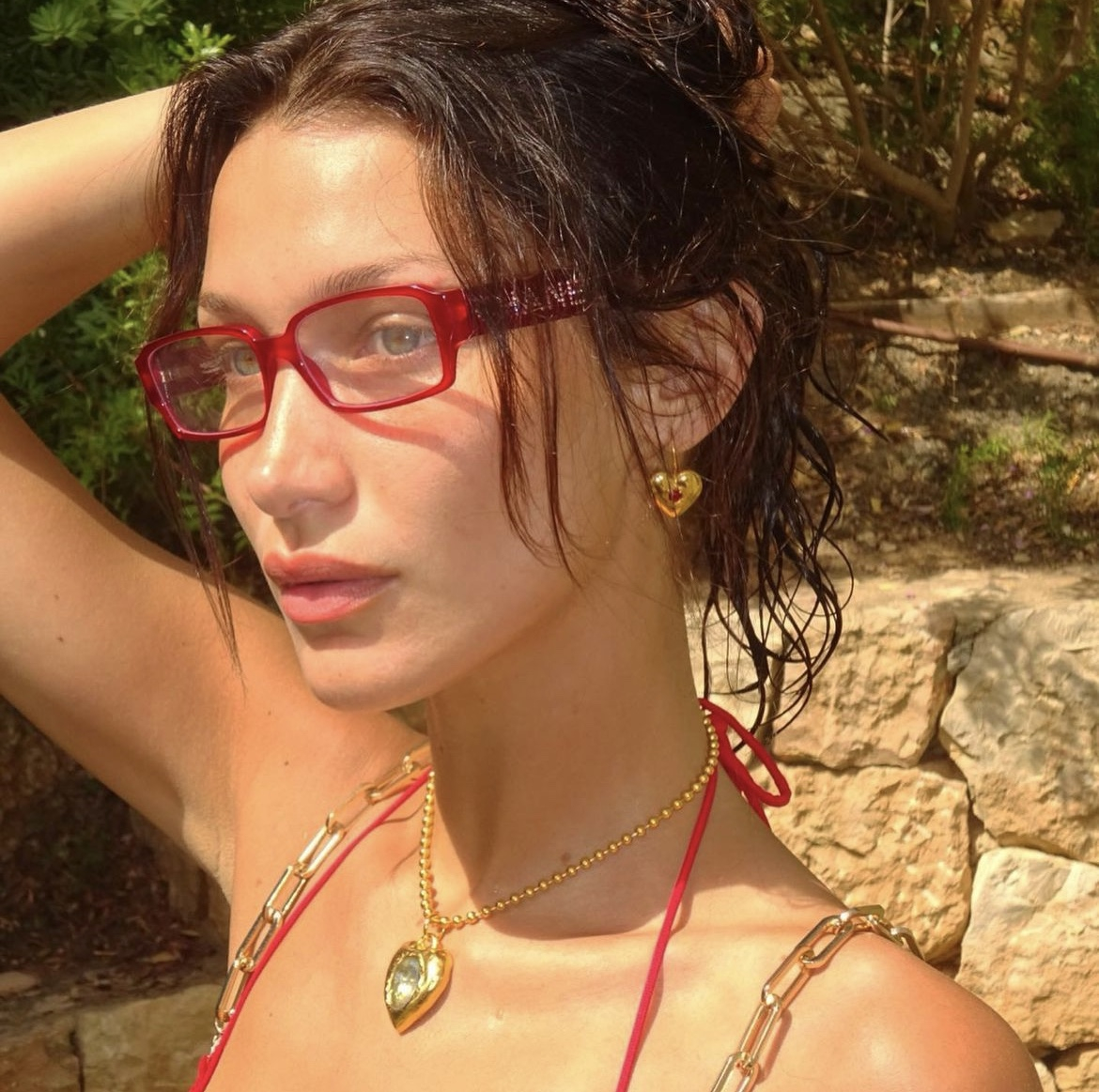 @bellahadid