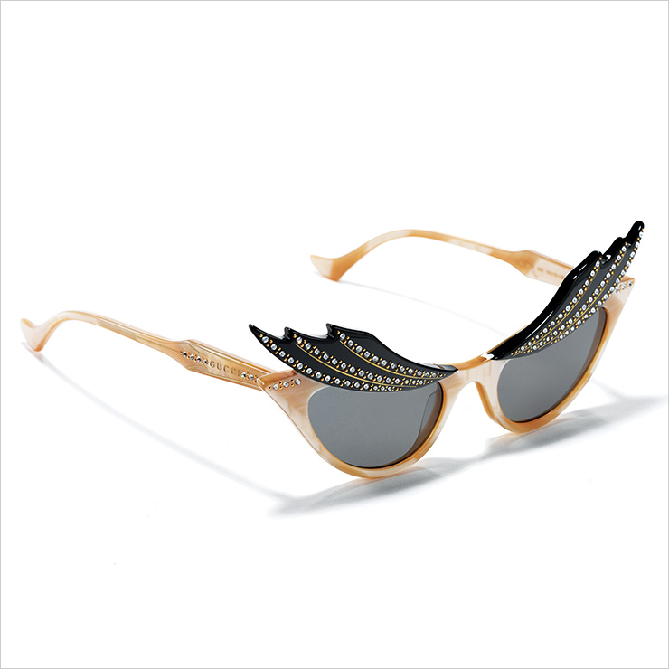 캐츠 아이 선글라스는 1백51만5천원, Gucci.