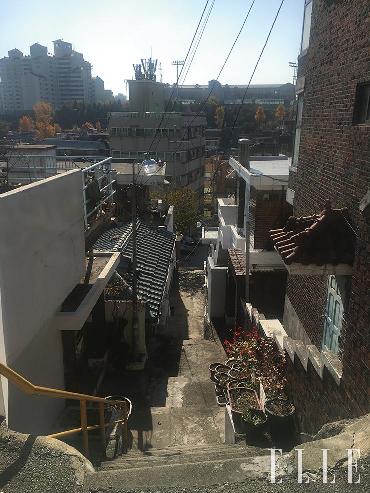해가 ‘쨍’했던 어느 날, 보광동 골목을 기록했다.