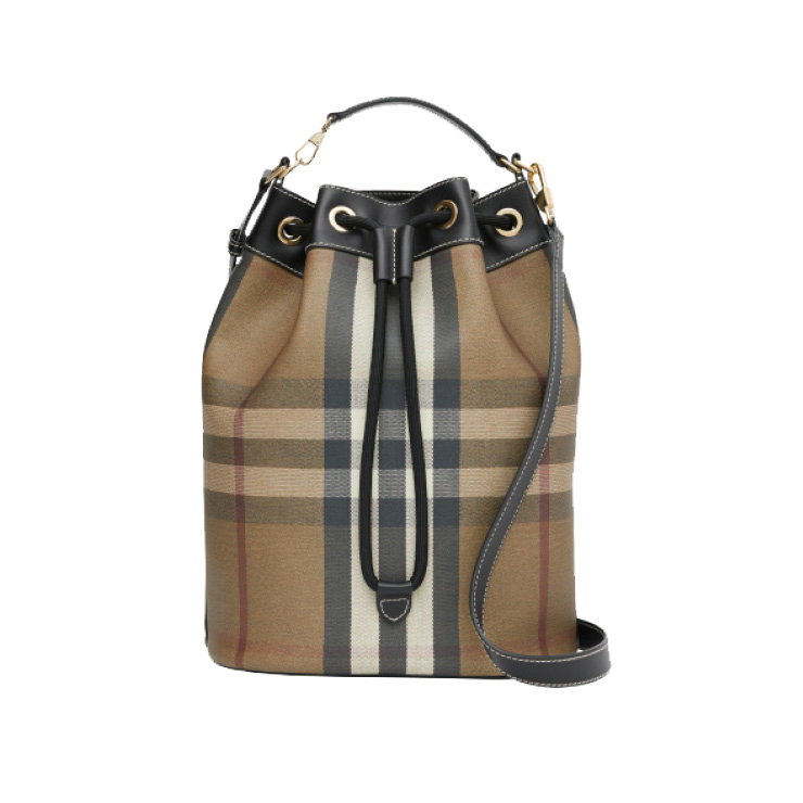 클래식한 체크 패턴의 버킷 백은 3백15만원, Burberry.