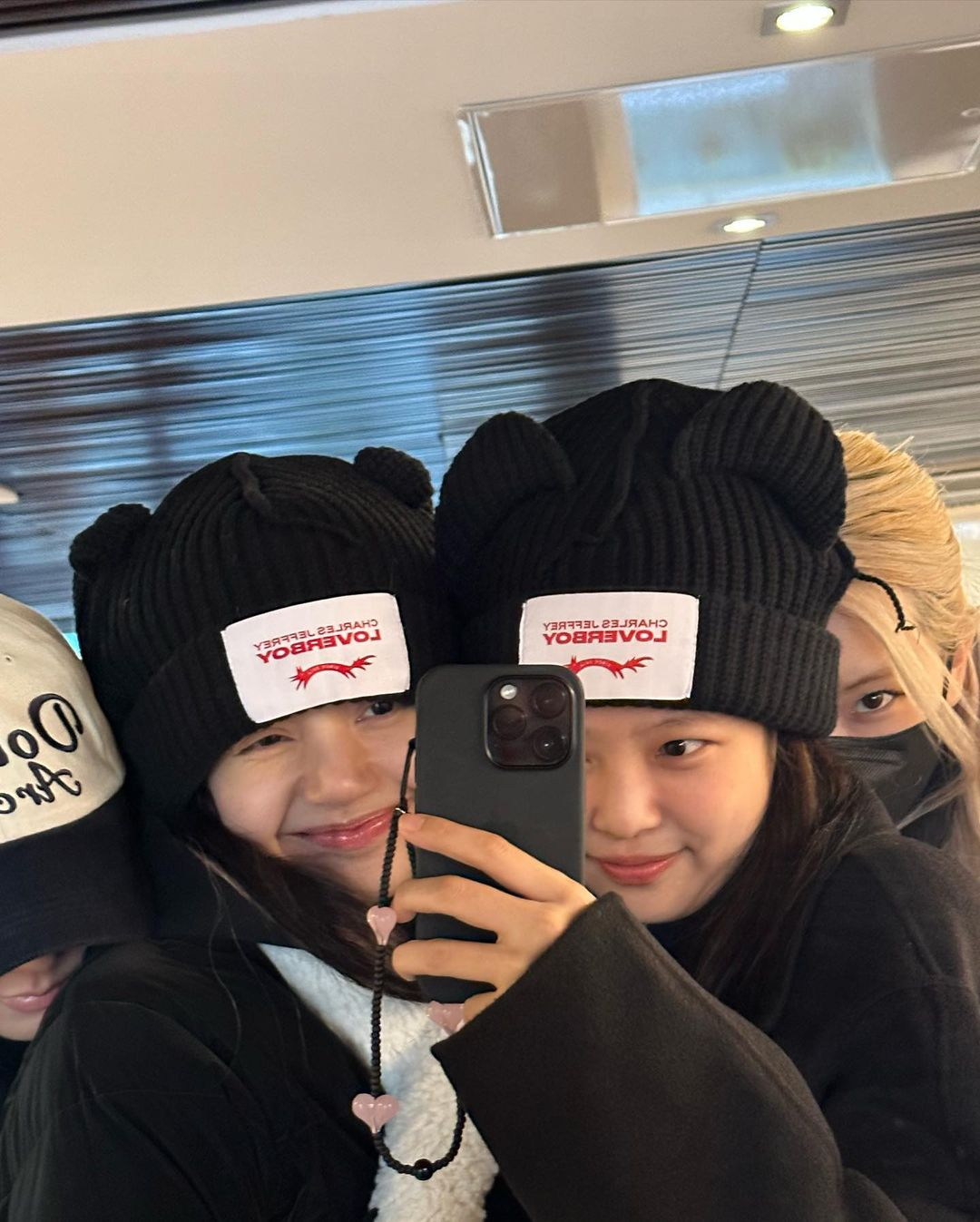@jennierubyjane