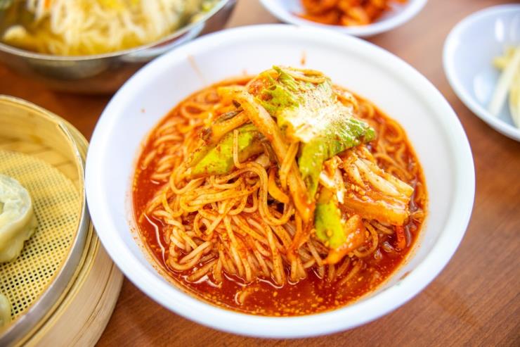 망향 비빔국수 본점