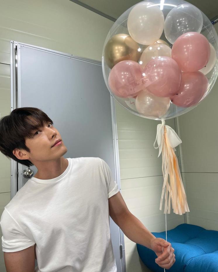 김우빈 인스타그램
