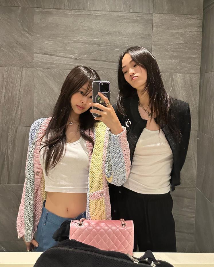 @jennierubyjane