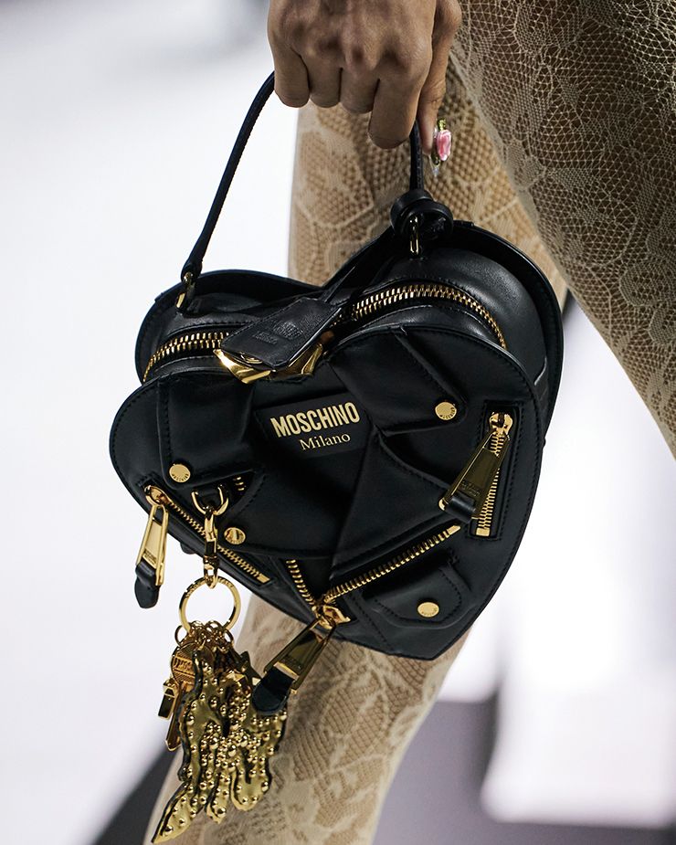 MOSCHINO
