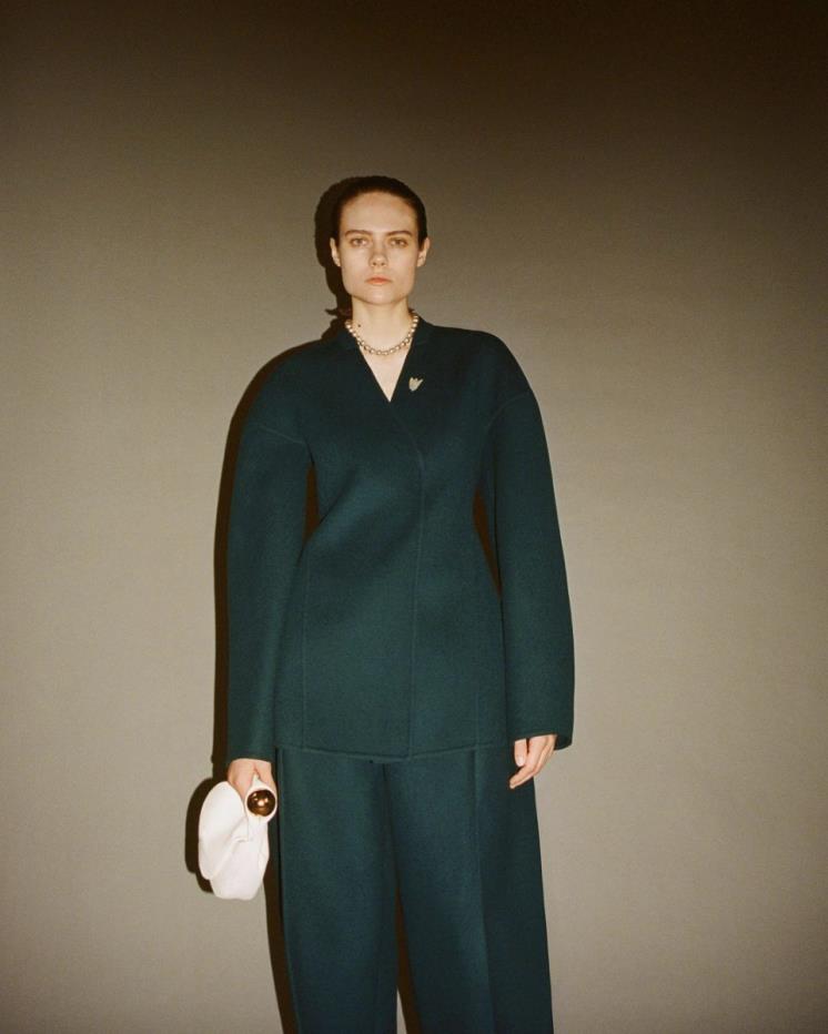 질 샌더(Jil Sander)의 2023 프리폴 컬렉션.