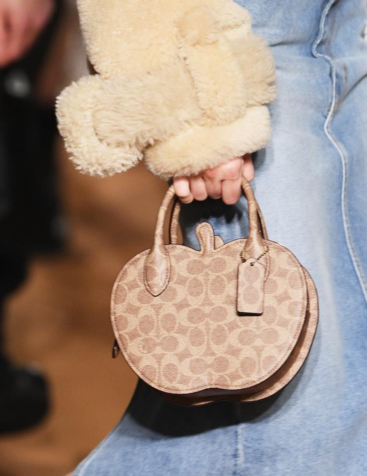 코치 2023 F/W 컬렉션