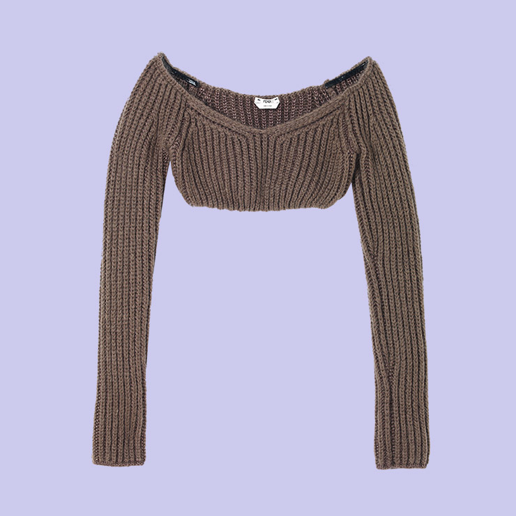 오프숄더 크롭트 니트 톱은 가격 미정, Fendi.