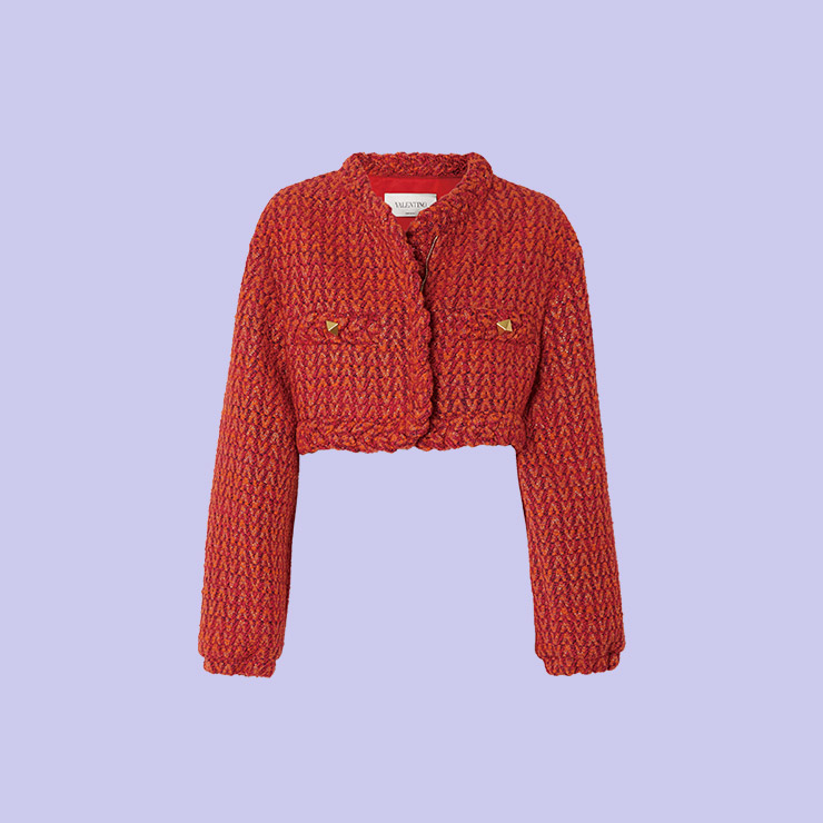 레드 컬러 트위드 재킷은 3백90만원대, Valentino by Net-A-Porter.