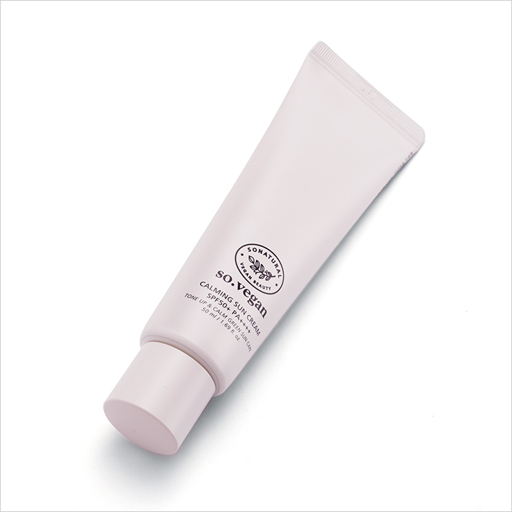 쏘 비건 카밍 선크림 SPF 50⁺/PA⁺⁺⁺⁺, 2만5천원, So Natural.