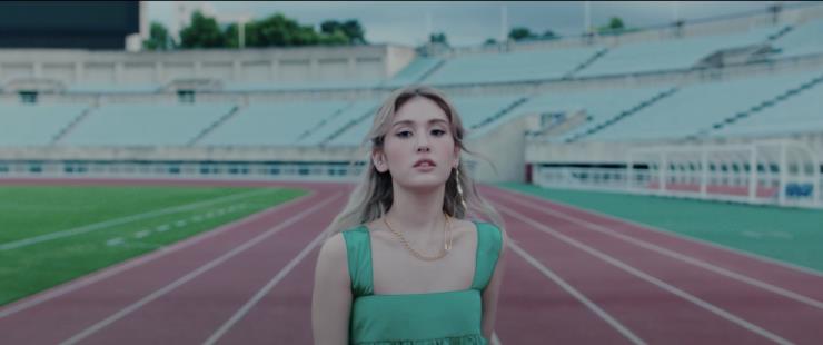 SOMI - 'What You Waiting For' M/V에서 캡쳐.