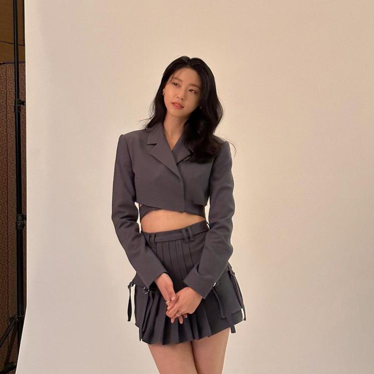 설현
