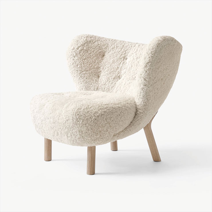 공간에 몽글몽글한 감성을 더하는 라운지 체어는 4백90만원대, & Tradition by Innomets&auml;.